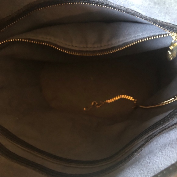 ⭐️ Louis Vuitton Epi Bucket PM Bag - Picture 14 of 15